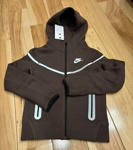 Nike Sportswear Tech Fleece Big Kids Reflective Hoodie Brown FZ5433 237 SMALL - Picture 1 of 4