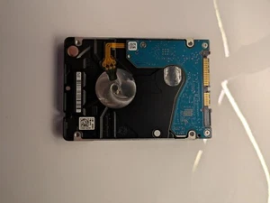Seagate Mobile 1TB, Internal, 5400 RPM, 2.5" (ST1000LM035) Hard Drive - Afbeelding 1 van 2