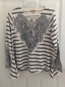 EUC live and let live Top dunkelgrau & weiß Horizontalität gestreift VNeck Verzierungen - Bild 1 von 9