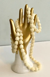 Vintage Womens Ivory Hawaiian Carved Plastic Celluloid Pikake Beaded Necklace - Picture 1 of 6
