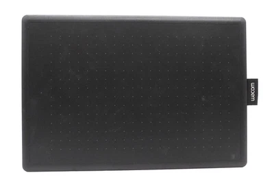 GRAPHIS TABLET - Wacom CTL-472 Graphics Tablet Red Spares Or Repair Lightweight - Image 1 of 4