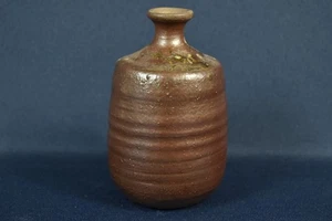 Florero Bizen Ware botella de sake Tokkuri de Toko cerámica japonesa hecho a mano - Imagen 1 de 15