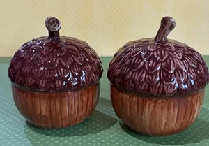 Vintage Russ Berrie & Company Acorn Salt & Pepper Shaker Set. - Picture 1 of 8