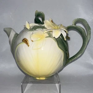 FRANZ-STYLE PIER 1 IMPORTS 5 CUP  'GINGER LILY'  HAND PAINTED TEAPOT - Picture 1 of 12