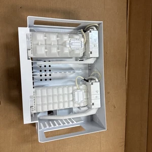 SAMSUNG REFRIGERATOR ICE MAKER ASSEMBLY - PART# DA97-21804C - Picture 1 of 14