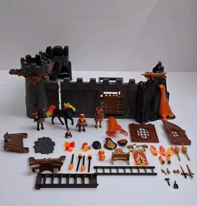 PLAYMOBIL Castillo Novelmore Fortaleza Volcánica de Burnham Raiders~Lava~Incompleto - Imagen 1 de 9