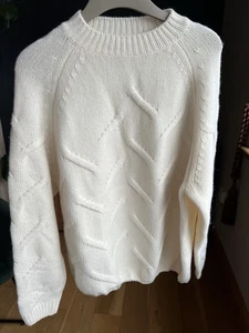 100% Merinowolle Zopfmuster Grobstrick Pullover Brust 126cm Länge 120cm XL weiß - Bild 1 von 10