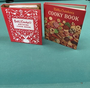 Facsímil Betty Crocker “Picture Cook Book” y Betty Crocker “Cooky Book” EXC - Imagen 1 de 6
