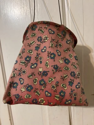 Antiguo bolso único en su clase, hecho a mano, cosido a mano, con prendedores de ropa, alfileres Foto 1 de 4
