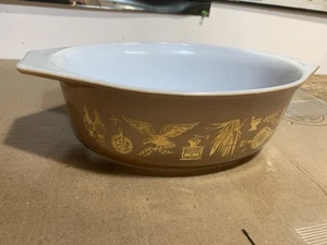 Vintage Pyrex 1.5 QT Oval Brown & Gold Early American Casserole Dish With Handle - Picture 1 of 4