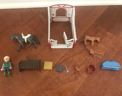 Playmobil 5107 Horse/Pony  and Stable Set w/ Trainer and Accessories RETIRED - Photo 1/4