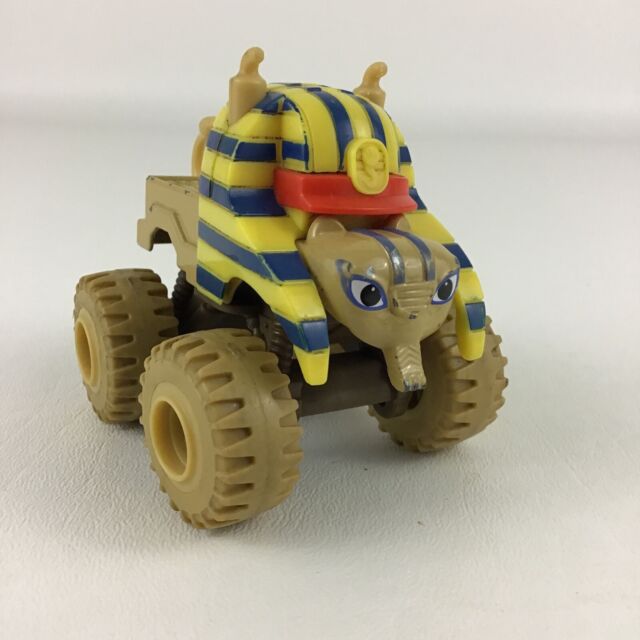 Carrinho do Personagem Listrado da Franquia de Desenhos Blaze And The  Monster Machines, Brinquedo Mattel Usado 84085750