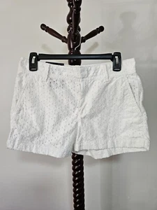 Gap Eyelet Lace Women Shorts White Sz 2 ***Check Photos - Picture 1 of 10