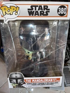 Funko POP Star Wars 380 The Mandalorian With Child Grogu Super Size 10" - Foto 1 di 1