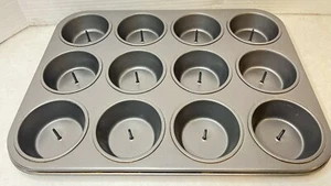 Sartén antiadherente llena de cupcakes sorpresa metálica Chicago de 12 tazas para magdalenas - Imagen 1 de 8