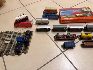 Märklin Primex großes Eisenbahn Set mit Lokomotiven, Waggons, Schienen und Fahrz - Bild 1 von 10