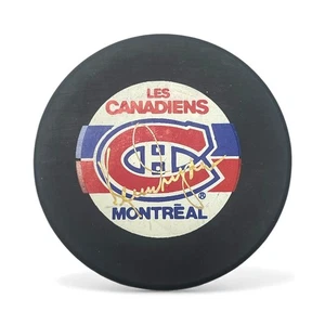 Ken Dryden Signed Montreal Canadiens Trench MFG Hockey Puck JSA Authentic w/ LOA - Picture 1 of 3