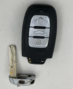 3-Tasten Funkschlüssel mit Sendeeinheit Audi A4 B8 8K BJ.2008 8T0959754D - Bild 1 von 7