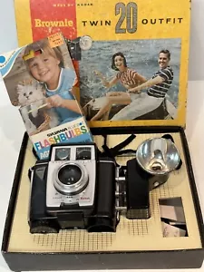 Kodak Brownie Twin 20 Outfit in Original Box with Original Receipt - Picture 1 of 7