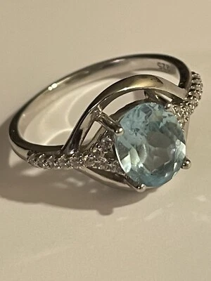 Anillo Topacio Azul Cielo 9x7mm Talla 8 Chapado Oro Blanco 14k Más Plata de Ley 925 Circonita Foto 1 de 4
