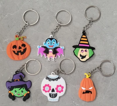 LLAVERO HALLOWEEN 3D CALABAZA BRUJA CALAVERA VAMPIRO DIVERTIDO NIÑOS LLAVERO FIESTA RELLENO Foto 1 de 4