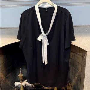 Talbots Elegant Black Blouse with White Tie size 1X - Picture 1 of 4