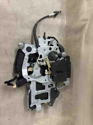 2007 Kia Sedona Power Sliding Door Lock Actuator Assembly Passenger Side OEM - Image 1 of 4