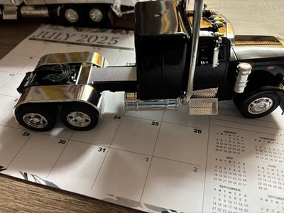 1/32 NEW RAY NEW CUSTOM  BLACK PETE 379 SEMI TRACTOR, NO PACKAGING # B 671 - Image 1 of 4