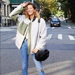 Free People Fleece Jacket Ivory and Green Size XS UK 6 to 8 zip Casual - Picture 1 of 19