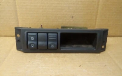 2004 雪佛兰 Venture Dash 牵引控制开关带挡板 — 第 1/2 张图片