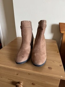 Ladies Suede Ankle Boots - Picture 1 of 3