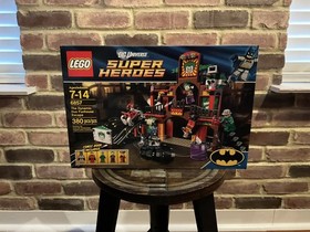 LEGO Super Heroes 6857 Batman The Dynamic Duo Funhouse Escape New Retired