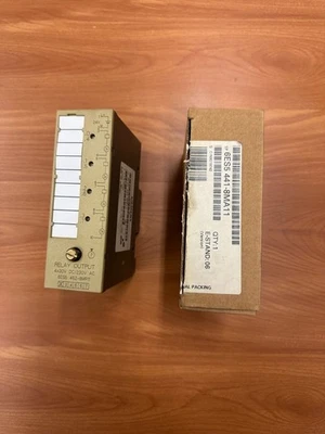 Siemens Simatic S5 6ES5 441 - 8MA11 Digital Output 8x24Vdc - Immagine 1 di 3