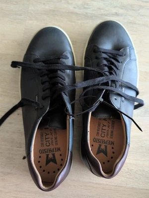 Mephisto Men's  Black w/Burgundy Trim City Hiker Leather Men's Sneakers 8 - Image 1 of 4