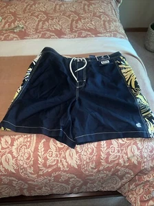 Bañador Caribbean Joe para Hombres XL Negro Amarillo Playa Floral Board Shorts Nuevo con Etiquetas - Imagen 1 de 4