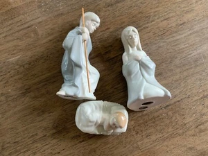 Christmas  Japan Nativity Set 5" Scene 3 Piece Set Porcelain Jesus - Picture 1 of 9