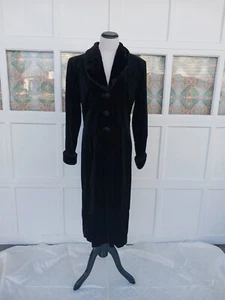 Velvet Jacket With Faux Fur Accents Sz M Victorian Goth - Picture 1 of 7