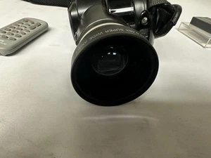 Canon VIXIA HV40 A MiniDV HDV HD High Definition Video Camera Camcorder - TESTED - Picture 1 of 10
