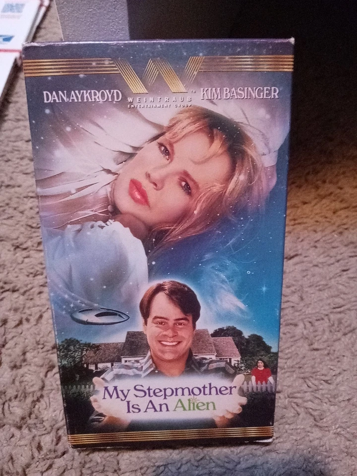 My Stepmother Is An Alien (VHS, 1989) Foto 1 de 1