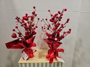 2 Valentinstag Herzstück Tischdeko Party Zubehör Glitzer Herzen.  - Bild 1 von 7