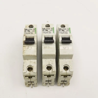 Lote de 3 disyuntores de un solo polo Klockner Moeller FAZN S3 3,5 kA 250 V 3 A Foto 1 de 4