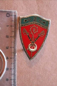 Grandes insignias antiguas IN UTROQUE TREMENDUS"" 2o regimiento de cazadores - Imagen 1 de 3
