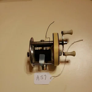 Vintage J.C. Higgins Fishing Reel Made In Japan In Condition Seen In Photos - Picture 1 of 4
