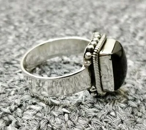 Anello di Lucifero fatto a mano con pietra di onice nera naturale in... - Foto 1 di 7