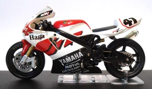 Deagostini 1:24 2000 Yamaha R7 Noriyuki Haga Motorbike Motorcycle Model Bike - Picture 1 of 5