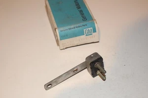 NOS GM 393025 A/C Circuit Breaker 12V 60A - Picture 1 of 6