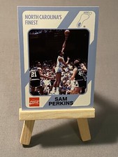 1989 Collegiate Collection #32 SAM PERKINS  North Carolina's Finest 1st Edition