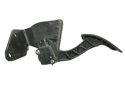 International Accelerator Pedal (2592857C91, 3828434C91, 6121133C1) SHIPS FREE - Image 1 of 4