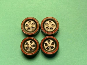 Hot Wheels Redline US WHEEL TIRE Set of 4 MEDIUM DEEP DISH Bearing Style, NEW! - Picture 1 of 2