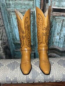Women's Western Boots Mustard Yellow Embroidered Thunderbird Unbranded Size 10